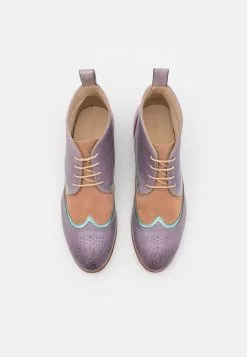 MELVIN & HAMILTON Sally 30 - Korte Laarzen - Imola/Pale Lila/Sokowash/Turquoise/Mild Taupe/Lila/Beige/Natural -Melvin & Hamilton Verkoop 3658af6c329e4158b5bfe6b56d4c8ee9