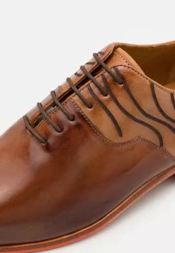 MELVIN & HAMILTON Lewis 63 - Veterschoenen - Tan 13 MELVIN & HAMILTON Lewis 63 - Veterschoenen - Tan -Melvin & Hamilton Verkoop 774c06a16a7a4928a5c19917eebe5481