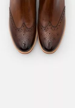 MELVIN & HAMILTON Selina - Korte Laarzen - Wood/Purple 13 MELVIN & HAMILTON Selina - Korte Laarzen - Wood/Purple -Melvin & Hamilton Verkoop 7cd9e86b5ed14111b3a165ea8dd893a6