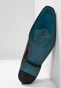 MELVIN & HAMILTON Martin- Instappers - Venice Black 12 MELVIN & HAMILTON Martin- Instappers - Venice Black -Melvin & Hamilton Verkoop 91f9c5530edb4a7f99f3723aed0ef235