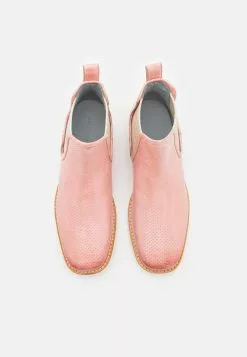 MELVIN & HAMILTON Camilla- Korte Laarzen - Pale Rose 13 MELVIN & HAMILTON Camilla- Korte Laarzen - Pale Rose -Melvin & Hamilton Verkoop c024353569d44a60a728b174784caa8b