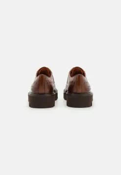 MELVIN & HAMILTON Veterschoenen - Burnt Orange/Brown 9 MELVIN & HAMILTON Veterschoenen - Burnt Orange/Brown -Melvin & Hamilton Verkoop c0f663f40e5d4ee8902235edceb2a502