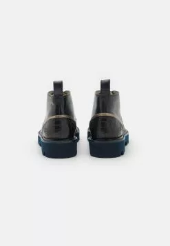 MELVIN & HAMILTON Sally- Korte Laarzen - Dark Blue/Dark Green -Melvin & Hamilton Verkoop c784c5f338df48c3befbaec1fc61b86d