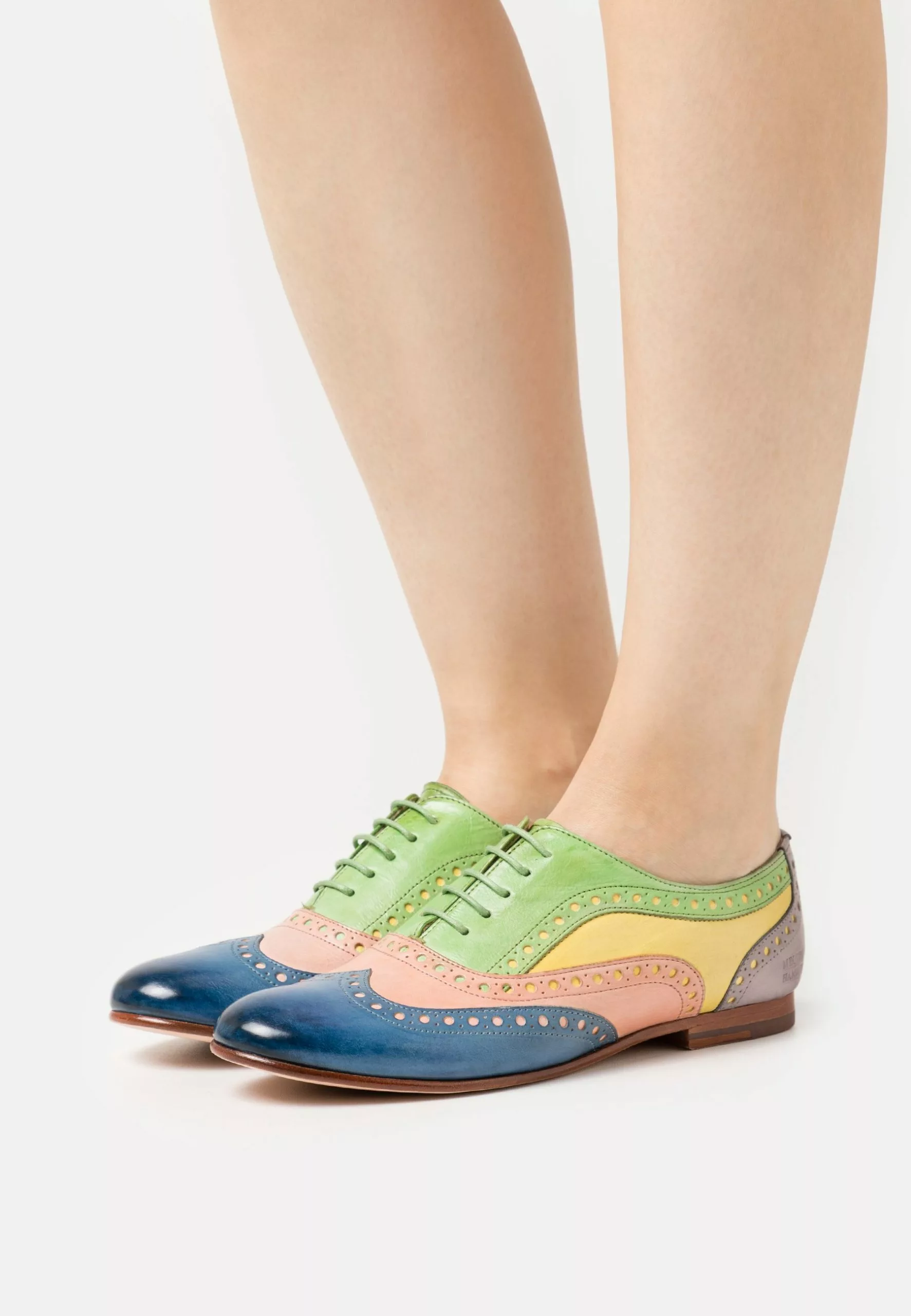 MELVIN & HAMILTON Sonia- Veterschoenen - Margarine/Pale Lila/Beige 3 MELVIN & HAMILTON Sonia- Veterschoenen - Margarine/Pale Lila/Beige