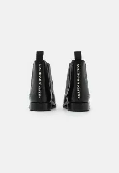 MELVIN & HAMILTON Bella - Korte Laarzen - Black -Melvin & Hamilton Verkoop e28a3dcb49154fd6aac0e9aa60aef30f