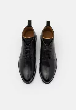 MELVIN & HAMILTON Selina 28 - Korte Laarzen - Pisa Black 13 MELVIN & HAMILTON Selina 28 - Korte Laarzen - Pisa Black -Melvin & Hamilton Verkoop e860b43ba14940828a4165dff605c34e